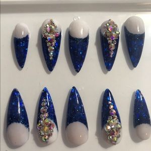 Authentic custom press on nails